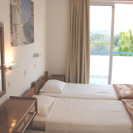 Aparthotel Flame Lily &