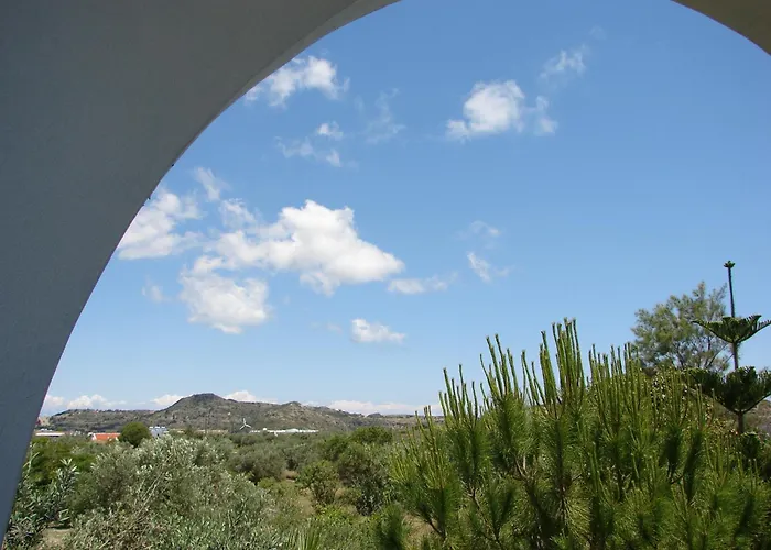 Flame Lily & 法里拉基