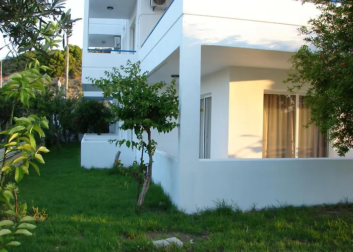 Flame Lily & 法里拉基