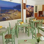 Flame Lily & Hotel 3*