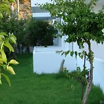 Hotel Flame Lily & 3*