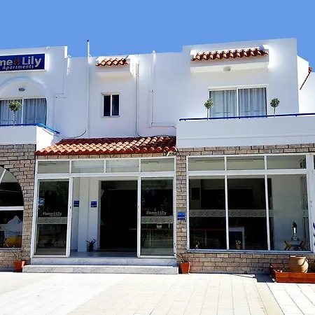 Flame Lily & Hotel 3*