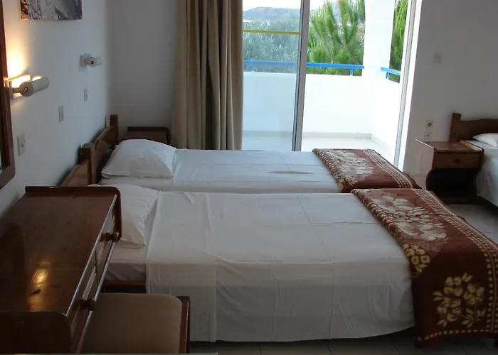 Flame Lily & פליראקי