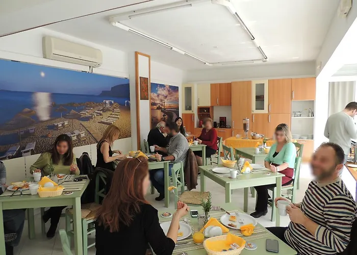 Flame Lily & Hotel 3*