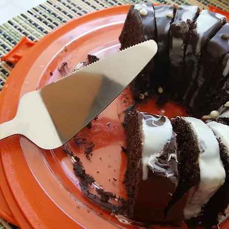 Flame Lily & ホテル