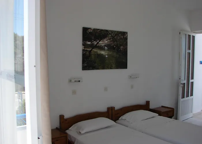 Otel Flame Lily & 3*